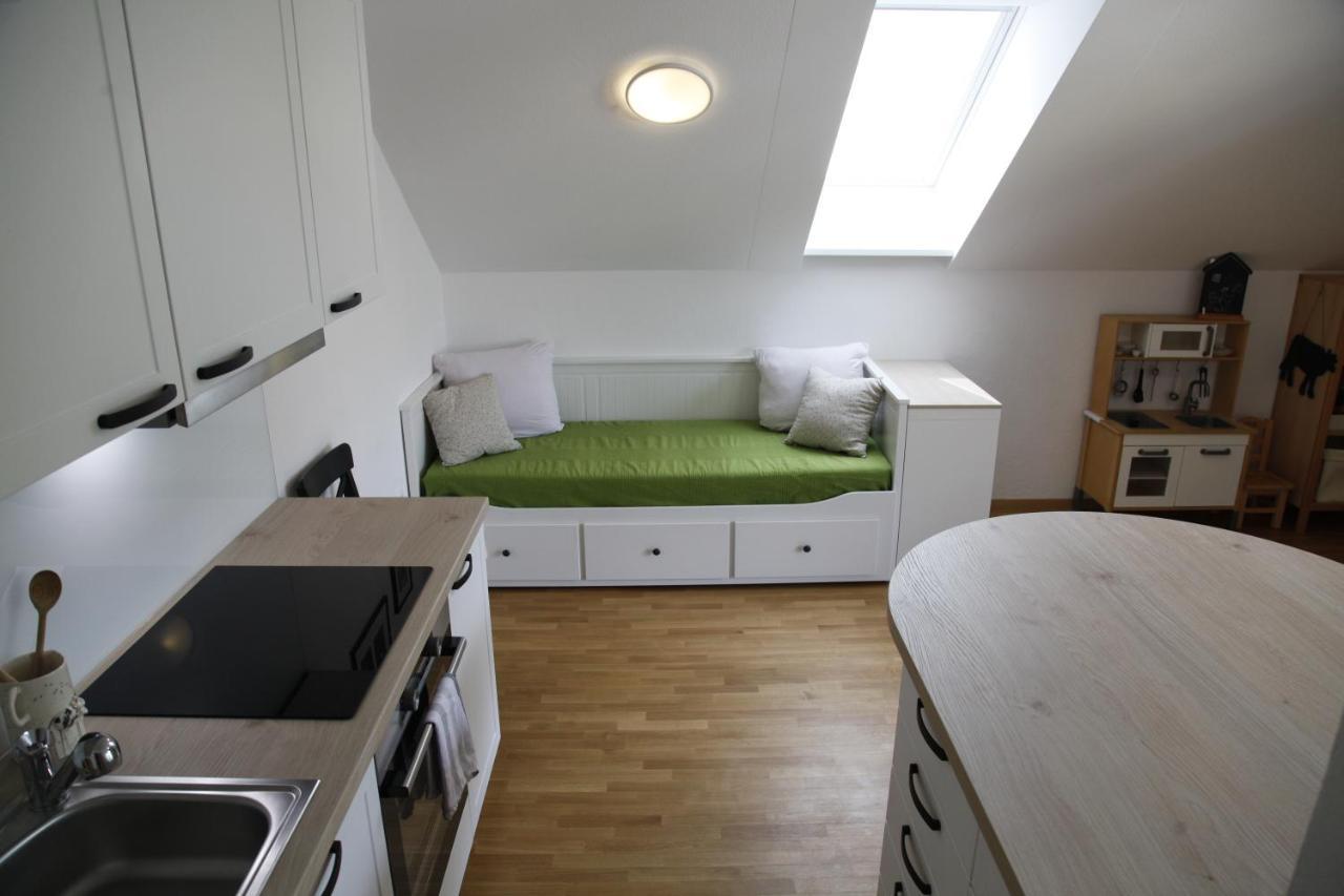 Family Apartment On Repecnik Farm In Gorje, Bled Згорнье-Горье Экстерьер фото